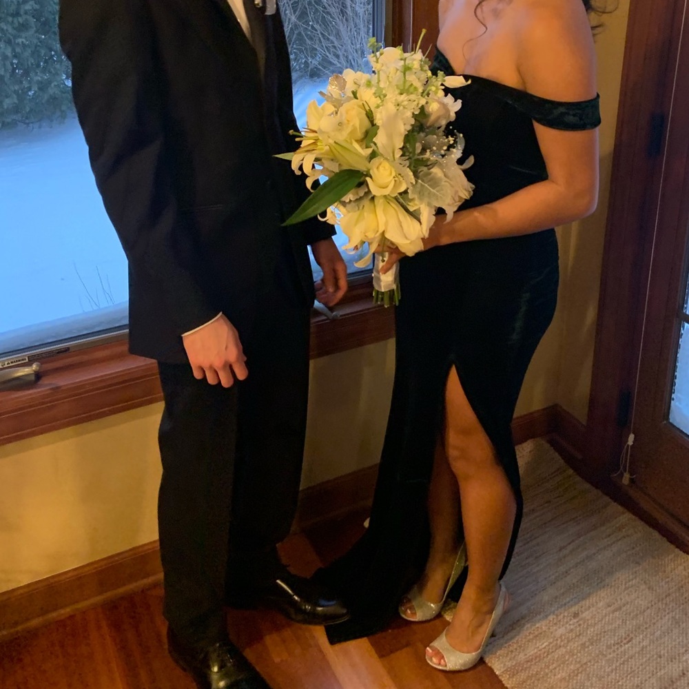 Off the Shoulder Velvet Dress